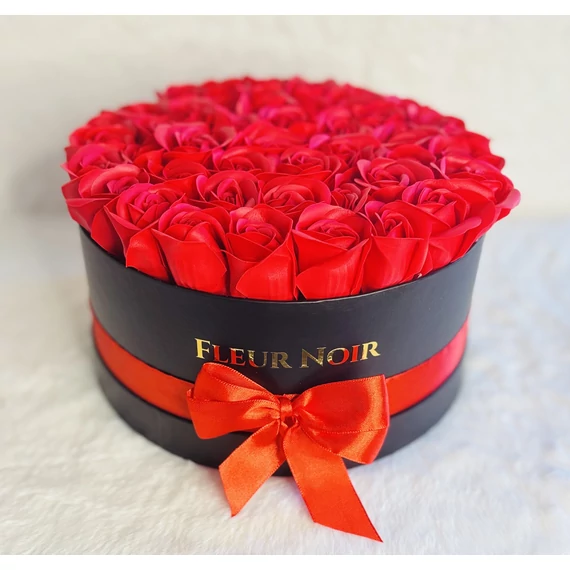 #130# FLEUR NOIR BOX - PIROS SZAPPAN RÓZSÁBÓL - ILLATOS FEKETE DOBOZBAN EXTRA NAGY